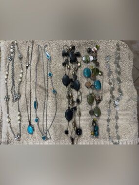 Lot of Women’s Necklaces and Jewelry